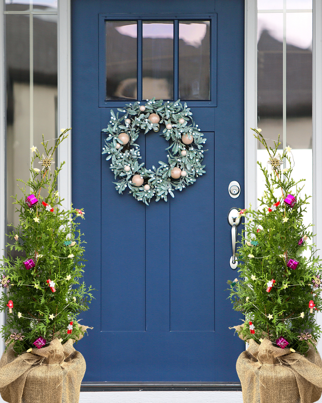 Christmas Urn Insert - Private Jet™ Cedar